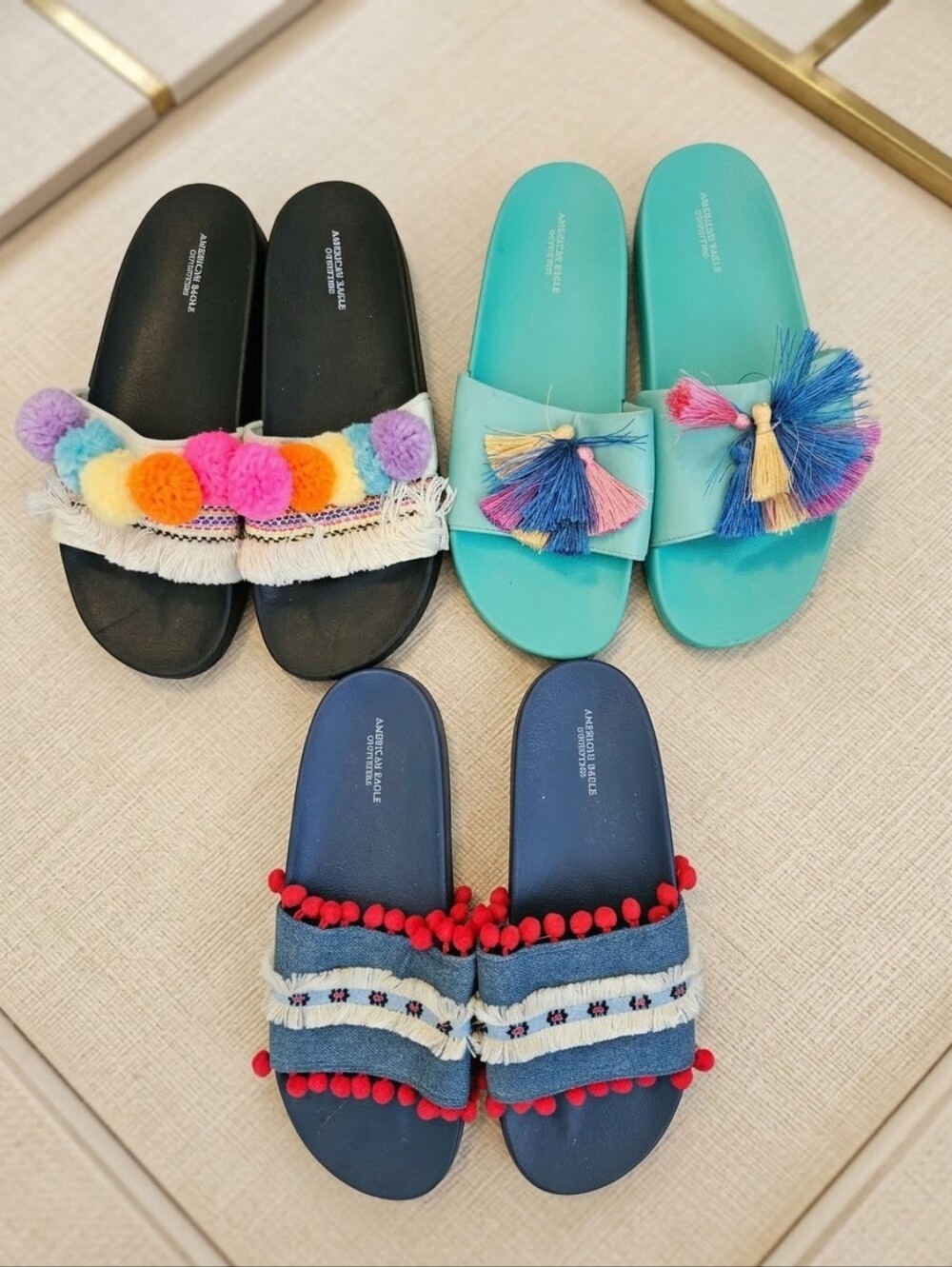 American Eagle Outfitters 3-Pair Slides Bundle Size 10